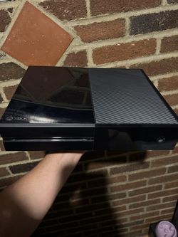 Xbox One 500GB PRICE FIRM! Or Trades
