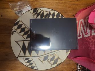 VICTORIA'S SECRET BOMBSHELL 