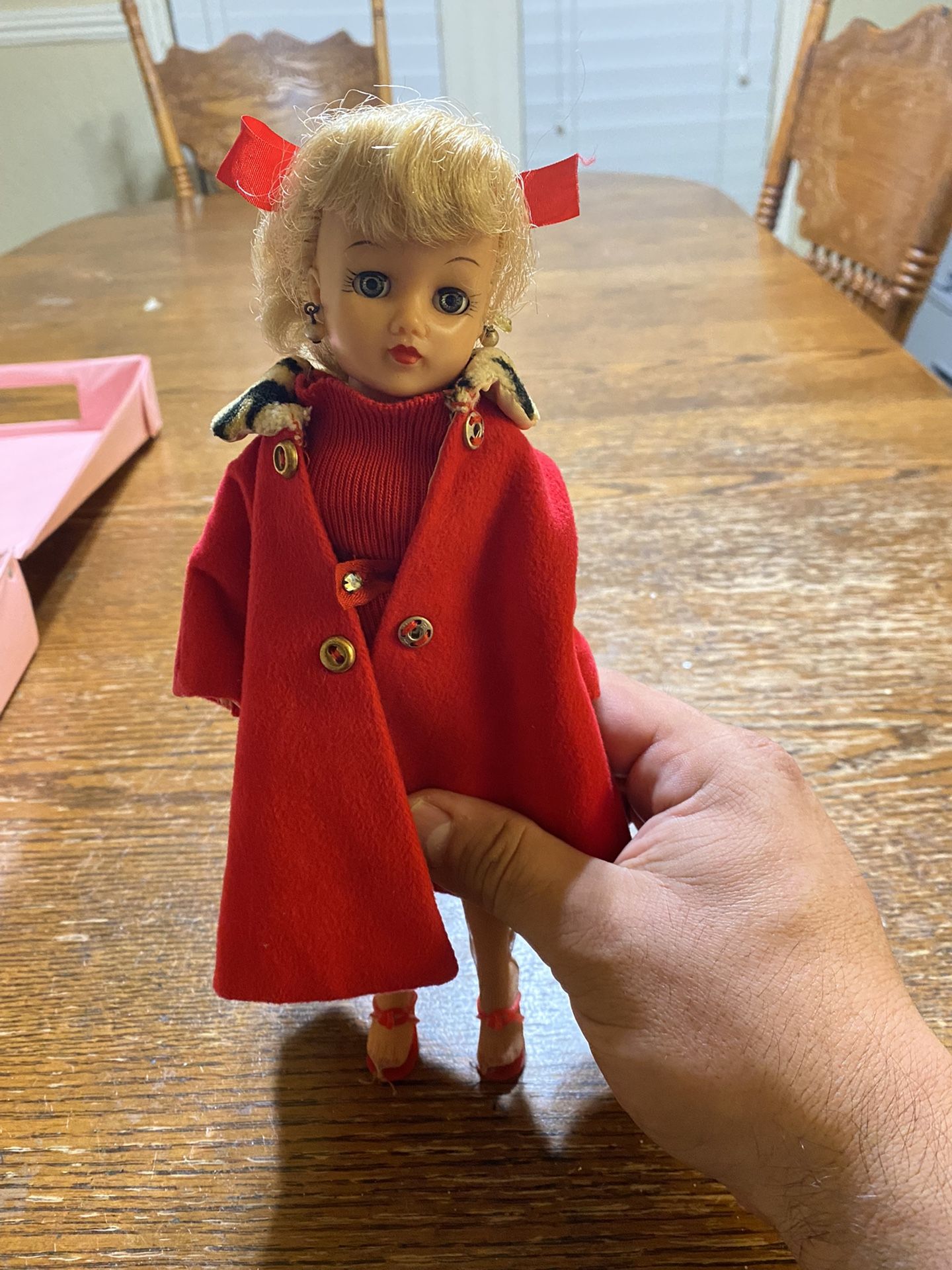 Ideal Doll VT 10 1/2 Inch. Vintage 1950s Little Miss Revlon Doll