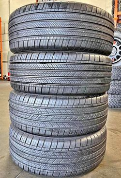 265/60/18Michelin vendo un set de llantas usadas excelente condiciones de vida las 4 ✅🤩I am selling a set of used tires, all 4 in excellent living co