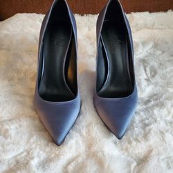 Moommo satin heels!