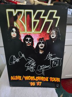 Kiss band tin tour sign