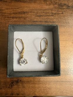 14 kt gold earrings