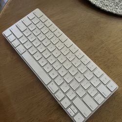 Apple Magic Keyboard