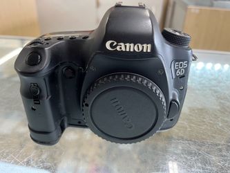 Canon EOS 6D 20.2MP Digital SLR Camera - Black For Repair Or Parts