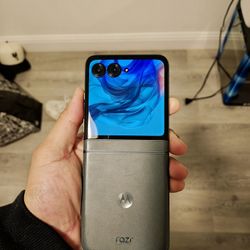 Motorola Razr 2024 256 GB Unlocked