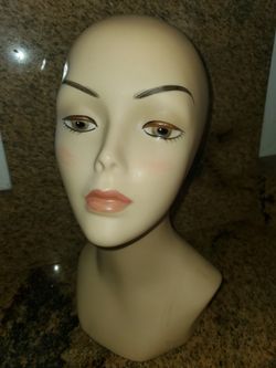 Female MANNEQUIN head display Wig, Hat, Jewelry.........18" 20" Mannequin