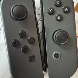 Nintendo joycon controllers