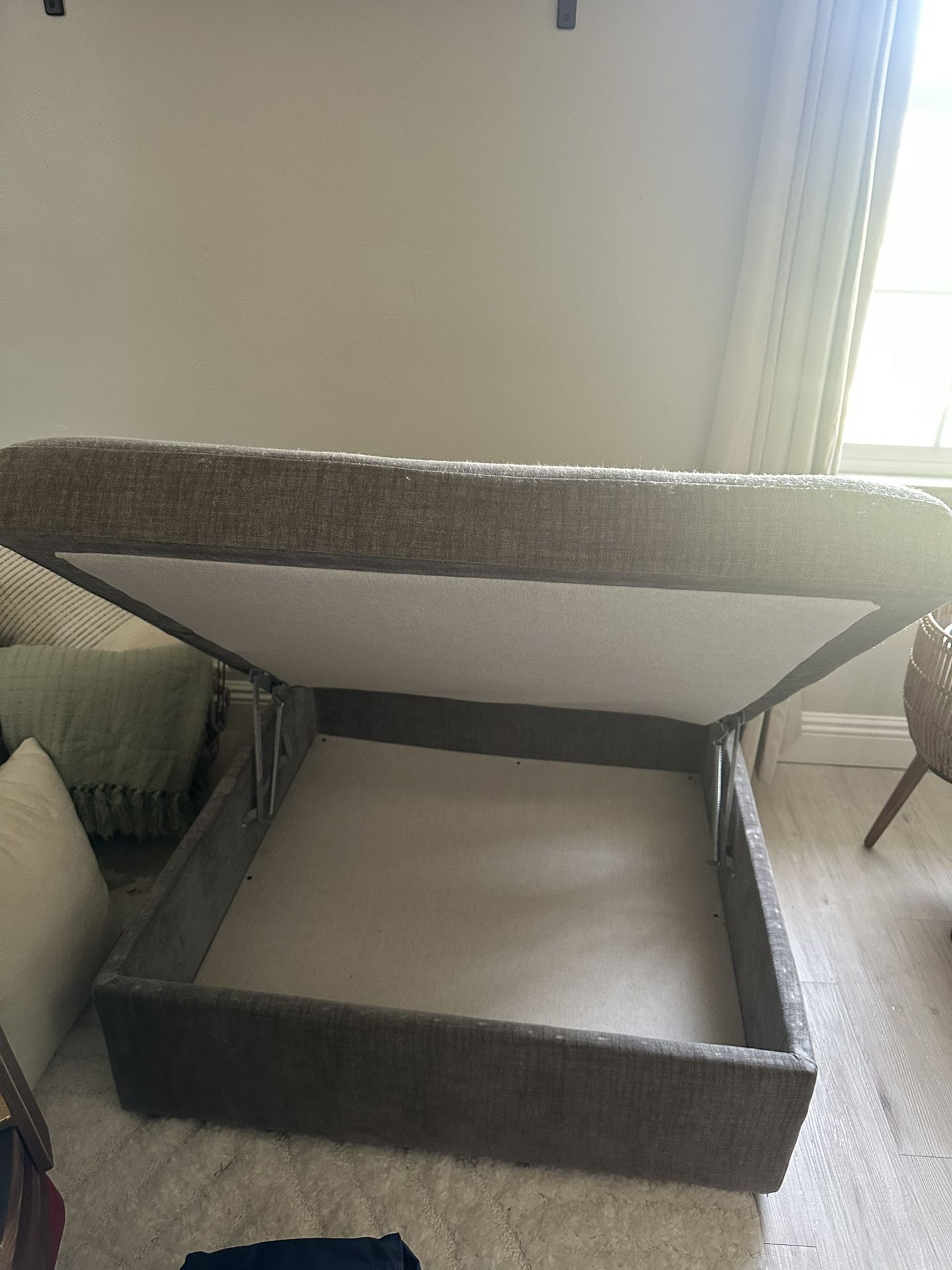 Storage Ottoman