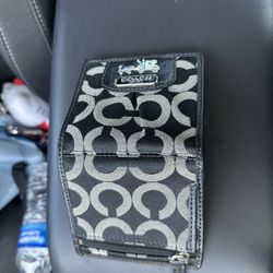 coach women’s wallet 