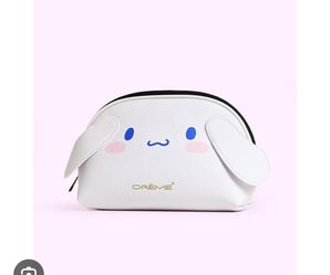 Cinnamon Roll Makeup Bag