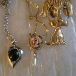 Necklaces Lot