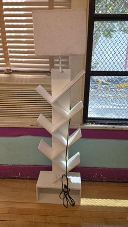 Book shelf Tree with lamp