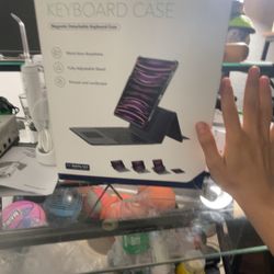 ESR Ascend iPad Pro 12.9 Keyboard Case