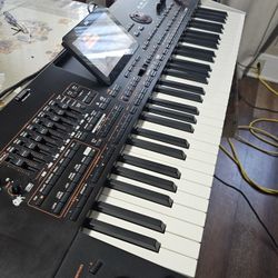 Korg Pa4x Con Muchos Ritmosby Samplers