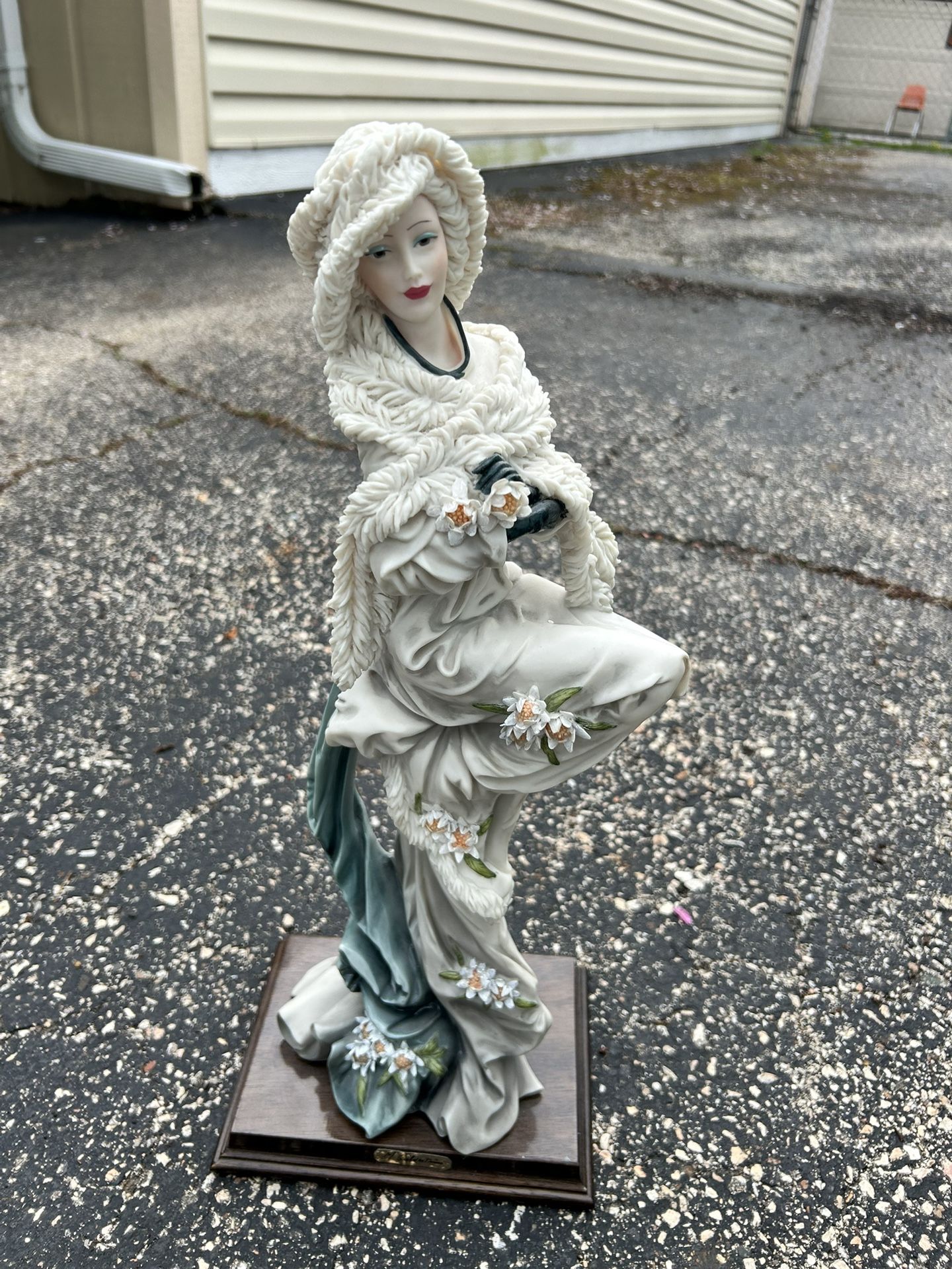 Porcelain Statue 