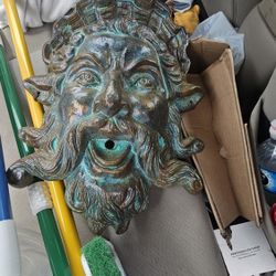 Water Fountain Cast IronHead