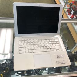 136454-1 Laptop Electronics Apple 