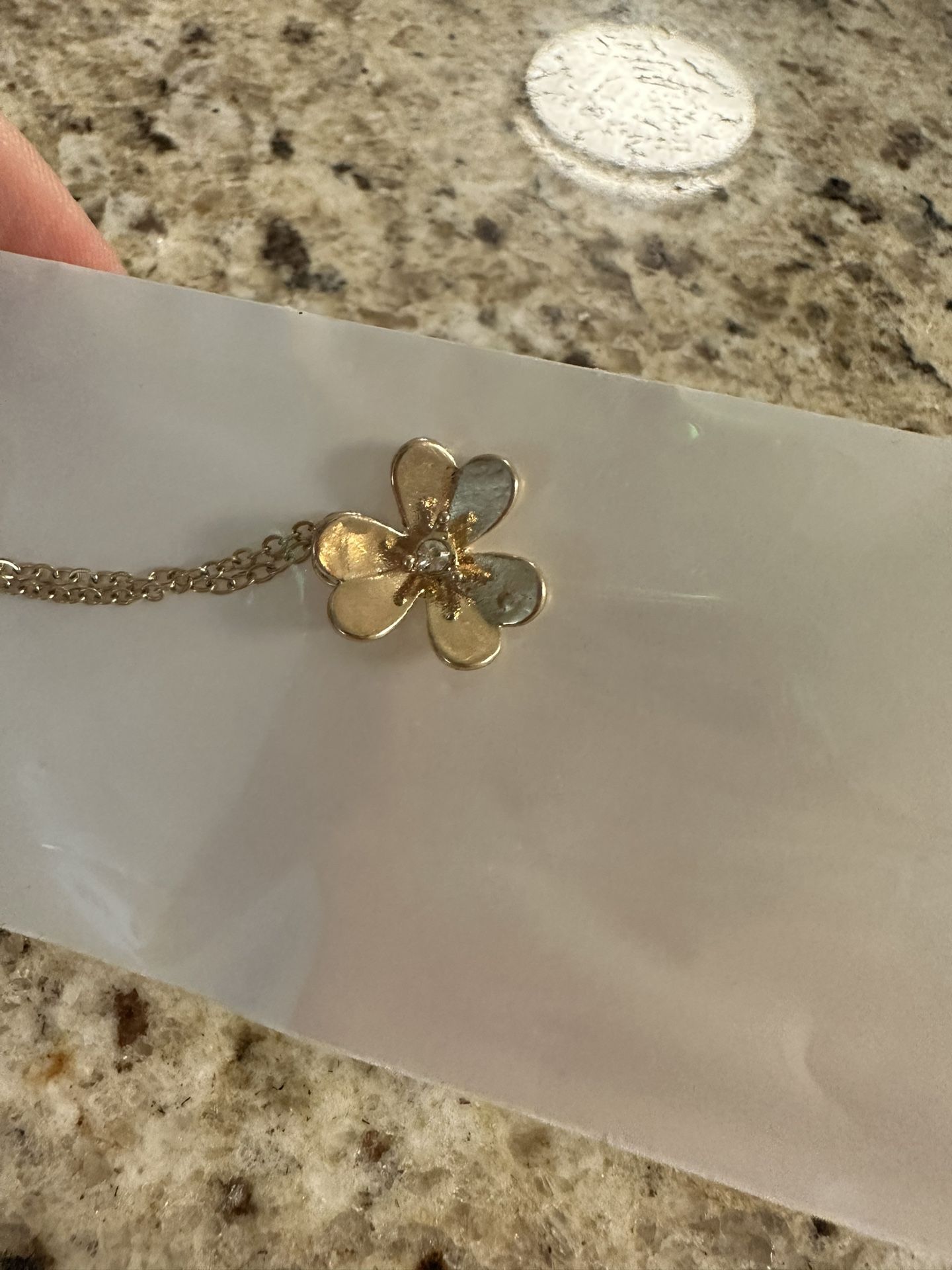 Frivole Clover Pendant 