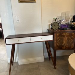 Kate & Laurel Midcentury, Retro Console, Soft Table, Entry Table 36"L x 12"D x 30.5"H