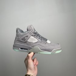 Jordan 4 Kaws 3