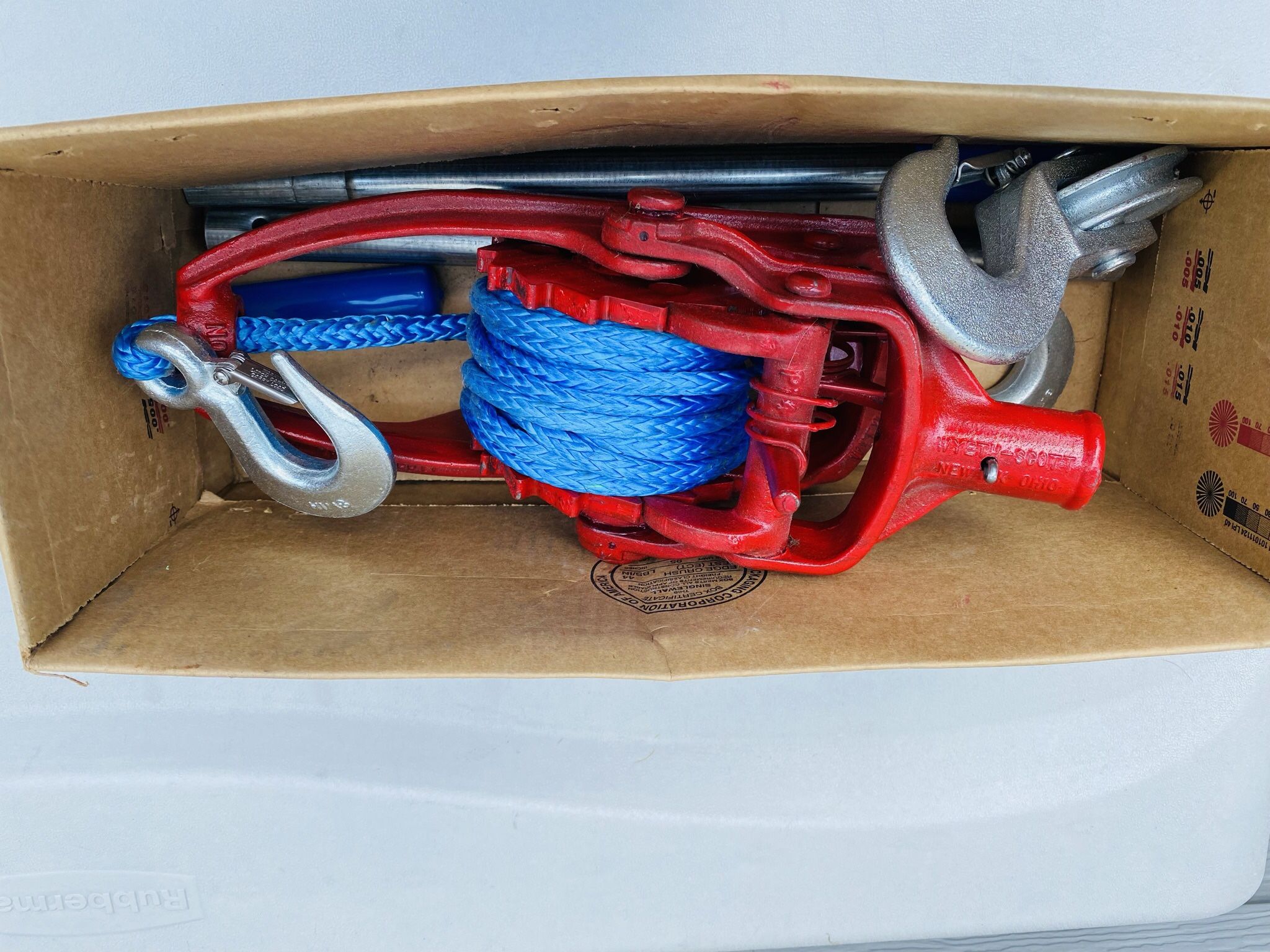 3 Ton Wyeth More Power Puller/ Winch Amsteel Blue Synthetic Rope 35 Foot Never Used /Brand new with Box!