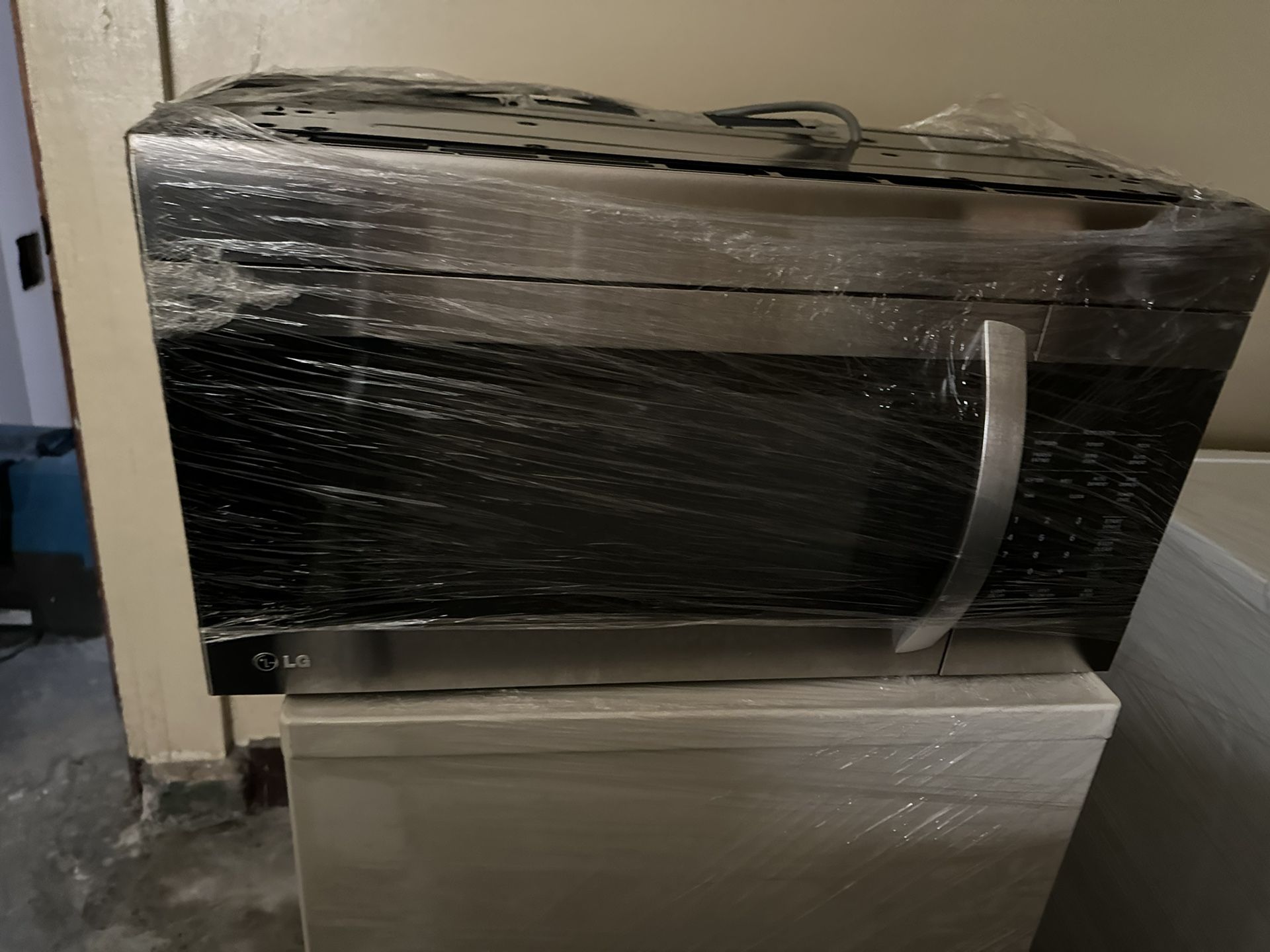 LG Microwave