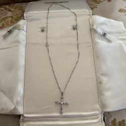 Vintage 925 Silver Swarovski Cross Pendant Necklace 
