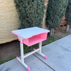 Veryke Height Adjustable Ergonomic Kids Desk In Pink!