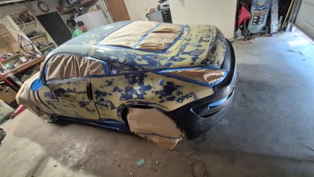 Car Mid-Repaint Body Work parts paint
