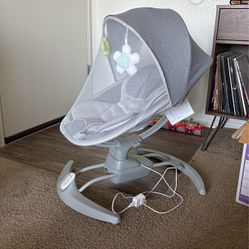 Infant Swing With Remote 
