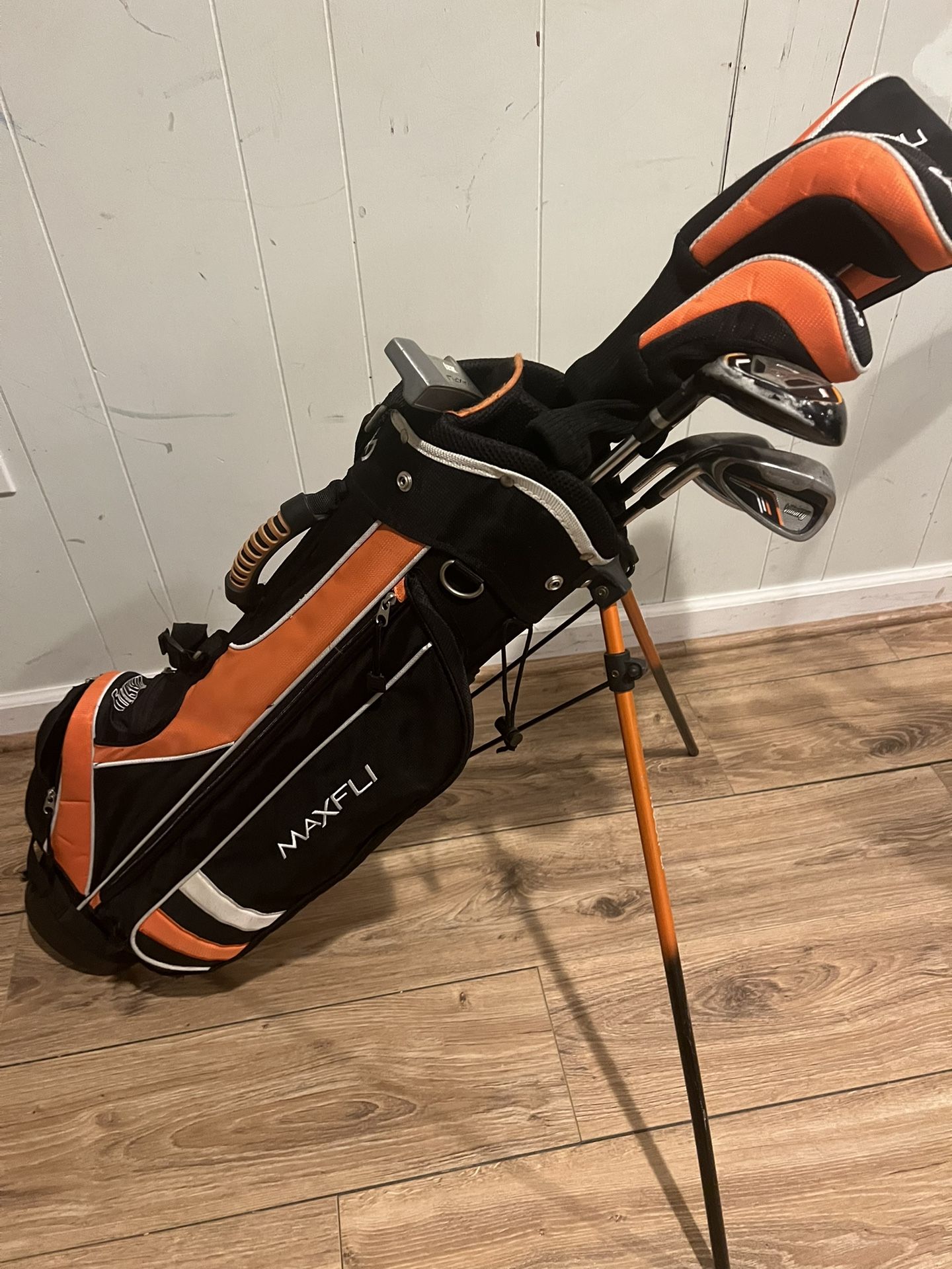 Left Handed Youth Golf Clubs