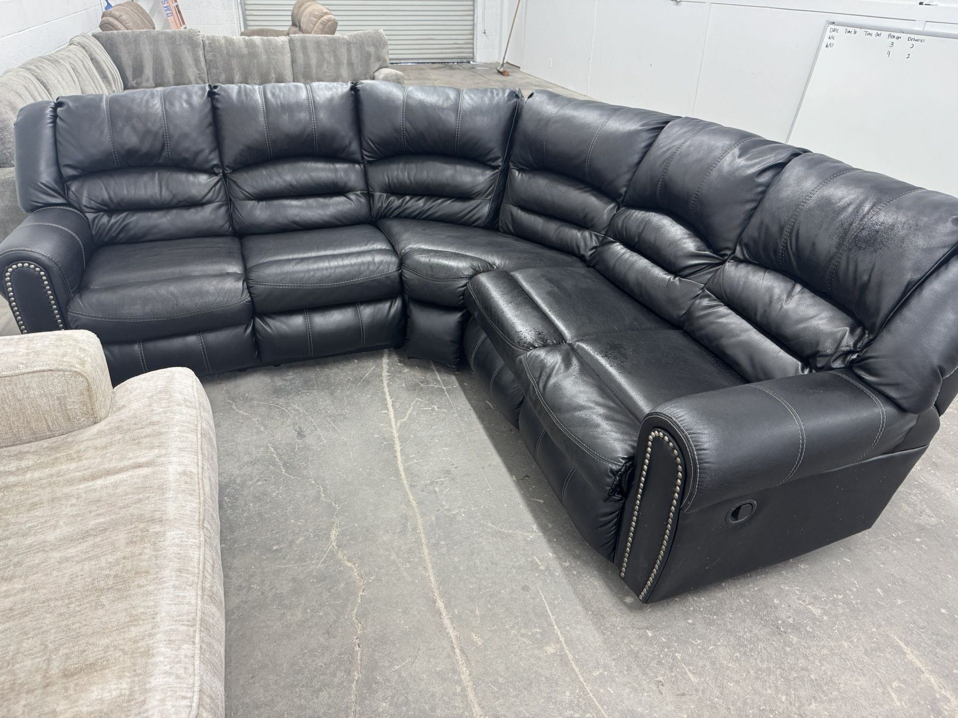 Free Delivery* Black Faux Leather Reclining Sectional Sofa Couch Recliner
