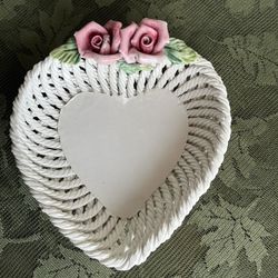 Valentine’s 💘 Day Capodimonte Dish