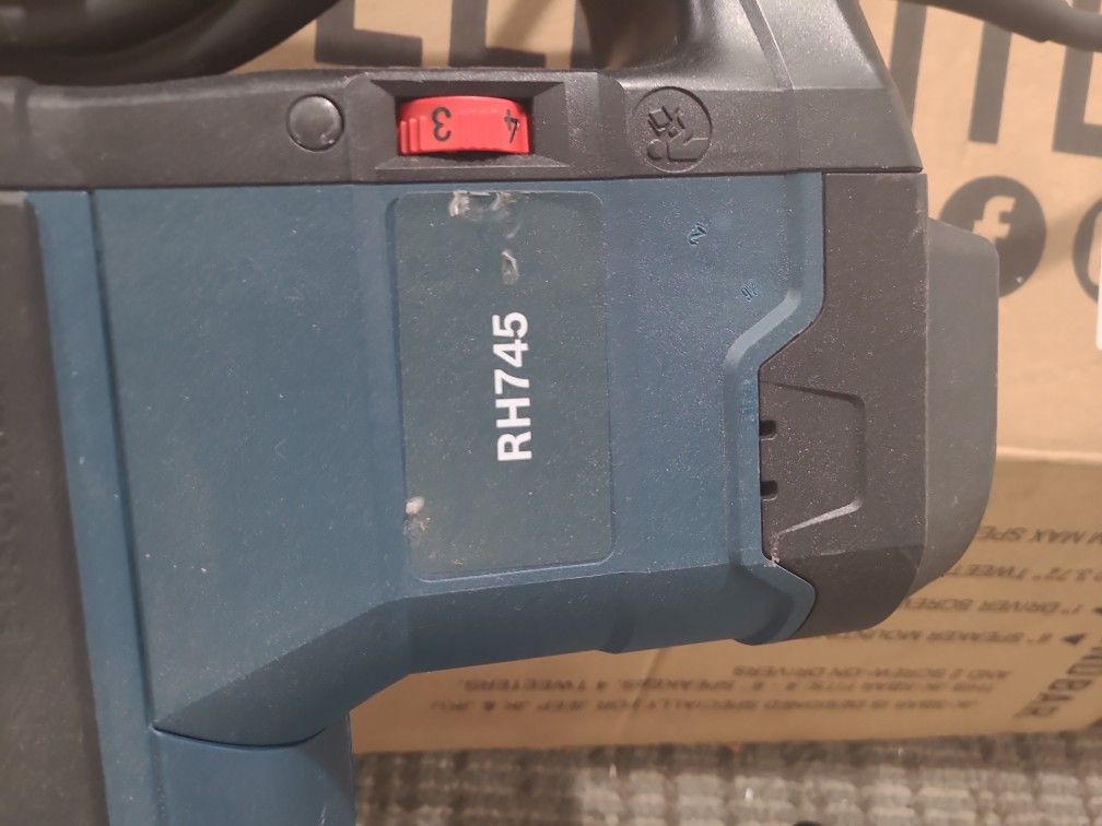 Bosch RH745 Hammer Drill for Sale in Hampton, VA OfferUp