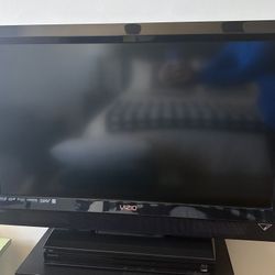 32 Inch Vizio TV 