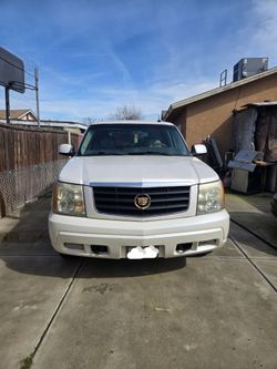 2003 CADILLAC Escalade