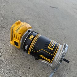 DEWALT DCW600 20V XR Brushless Compact Router