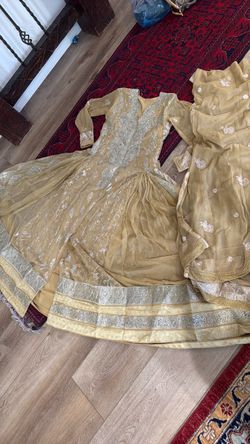 Pakistani cloths