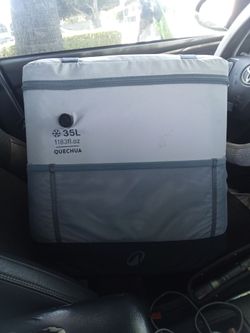 Quechua 35 Liter cooler