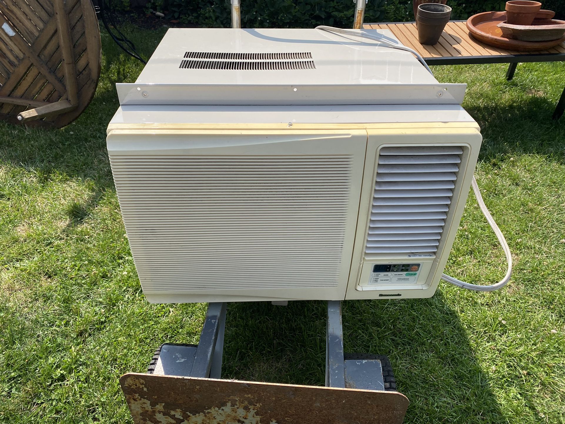 Panasonic CW-XC143EU window Wall Air Conditioner 13500 BTU's AC Unit