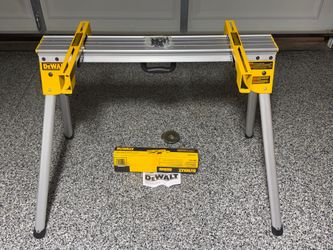 15.4 lbs. Heavy Duty Work Stand with Miter Saw Mounting Brackets