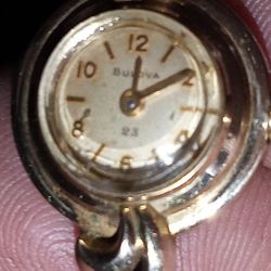 Son4 Relojes 2 Smart No Charger 1 Citizen De Bateria 1 Bulova 10k Gold Plated De Cuerda  $80 Por Todos