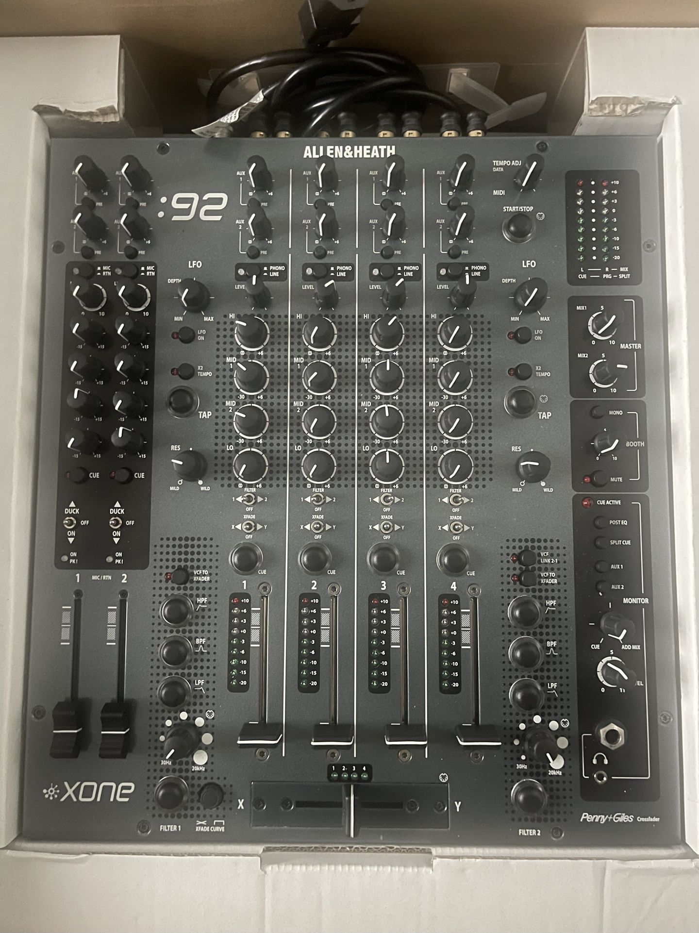 Allen & Heath Xone 92 DJ Mixer
