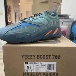 Yeezy Boost 700
