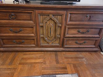 MCM Dresser