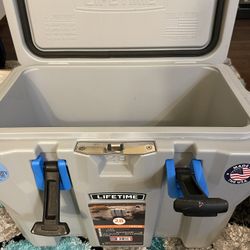 Lifetime Cooler 28qt New