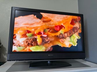 Sony KDL-40V2500 40" BRAVIA LCD HDMI TV with Stand.