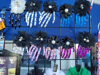 HALLOWEEN SKELETON HAIR CLIPS