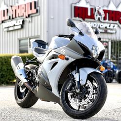 2022 Suzuki GSX-R1000